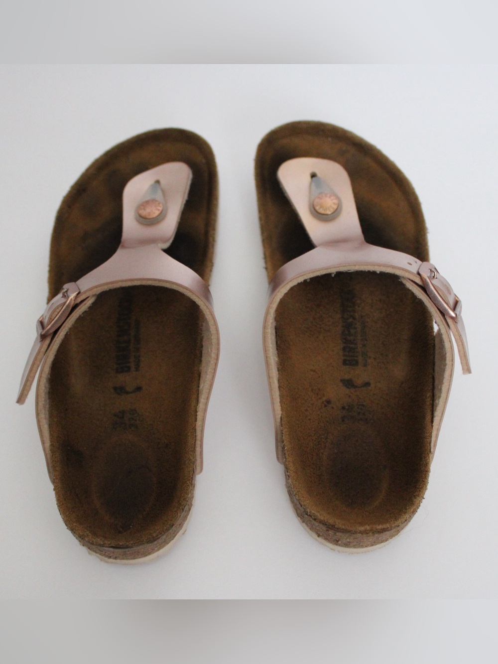 Birkenstock Gizeh EU 34 Electric Metallic Copper Birko-Flor Sandals Fit Women